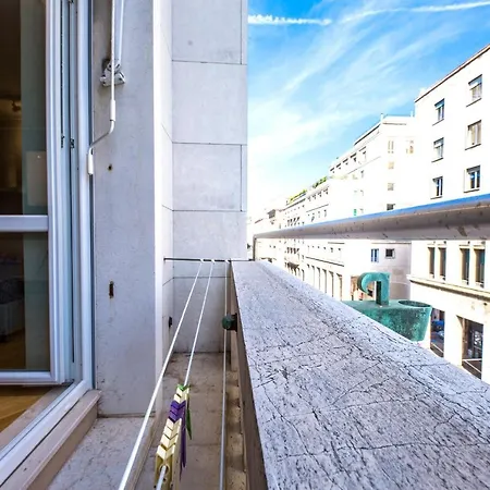 Colombo House By Holidayhome24 Lägenhet