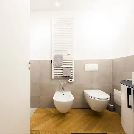 Colombo House By Holidayhome24 Apartman *